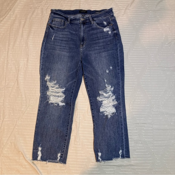 Judy Blue Denim - Judy Blue Distressed Straight Jeans Size 15/32 Raw Hem Stretch Denim